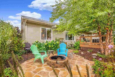 224 Division St, Brooklyn, WI 53521 - photo 2