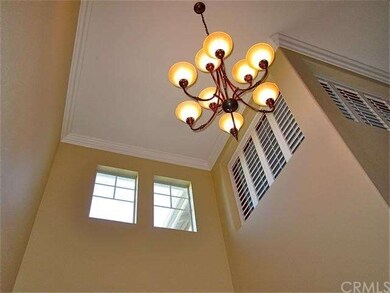 2-story entryway ceiling