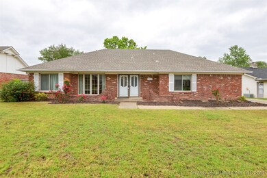 7017 E 48th St, Tulsa, OK 74145 - photo 2