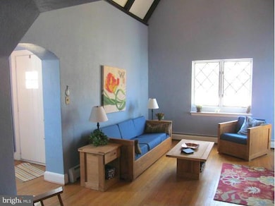 233 Ridgeway Rd, Catonsville, MD 21228 - photo 4