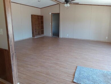 1035 Santa Cruz Ct, Azle, TX 76020 - photo 5