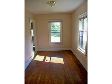 1221 Walsh St, Lansing, MI 48912 - photo 4
