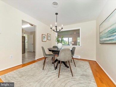 6908 Hackberry Ct, Frederick, MD 21703 - photo 6