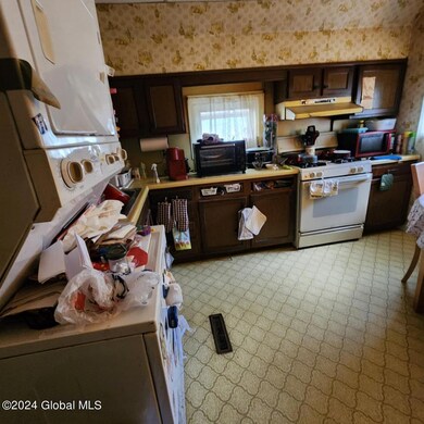 27 Glen Ave, Schenectady, NY 12302 - photo 7