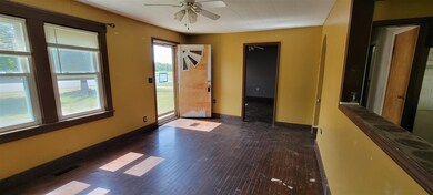 11822 U S Highway 40, Cambridge City, IN 47327 - photo 6