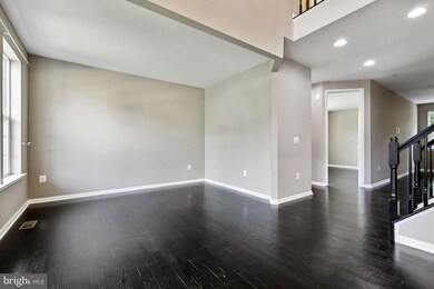 18205 Jillian Ln, Triangle, VA 22172 - photo 7