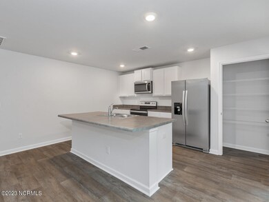 1224 Hidden Creek Leland NC 28451 USA-00