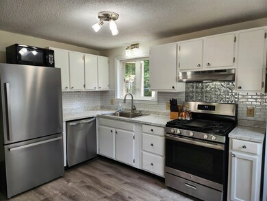 22 Willow Rd, North Conway, NH 03860 - photo 5