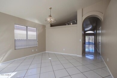 004-Dining_Room-2228087-small