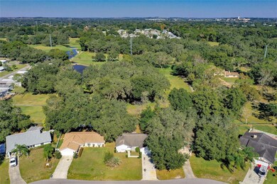 5480 Genevieve Cir, Zephyrhills, FL 33542 - photo 4