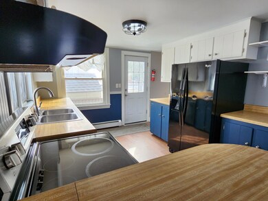 82 Hobart St, South Portland, ME 04106 - photo 5