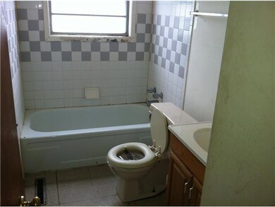 4493 Errington Rd, Columbus, OH 43227 - photo 5