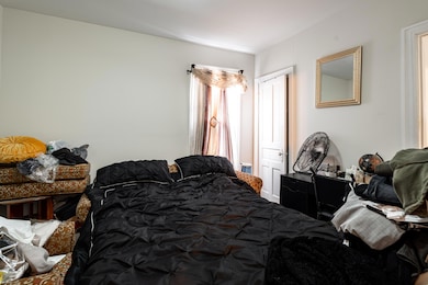 330 E Locust St, Milwaukee, WI 53212 - photo 6