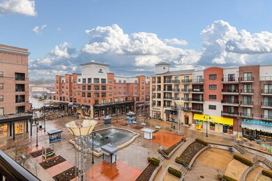 Branson Landing Town Square View