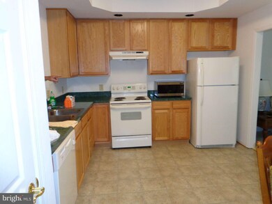 7025 Radford Dr, Fredericksburg, VA 22407 - photo 6