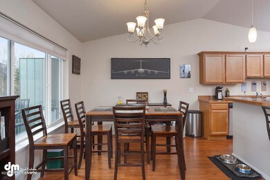 Dining Area 5339-SMALL