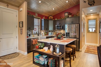 005_Kitchen