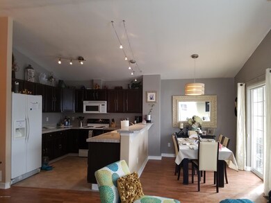 kitchen/dining