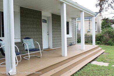 Beautoful Front Porch