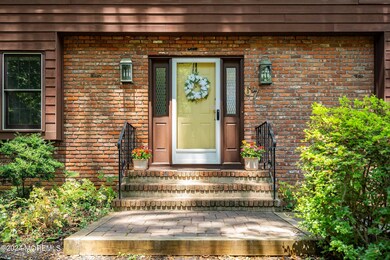 Front Porch/Entry