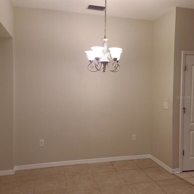 9907 Serona Bluff Way, Tampa, FL 33619 - photo 6