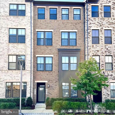 45153 Admiral Dr, Dulles, VA 20166 - photo 2