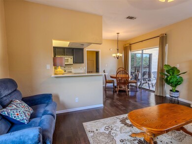 1013 Chestnut St unit 4, San Marcos, TX 78666 - photo 4