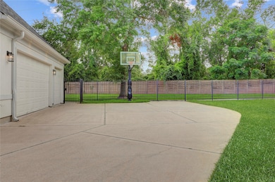Large 3 Car Garage with Extra Wide Driveway