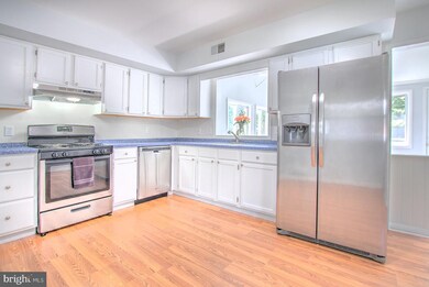 614 2nd Ave, Folsom, PA 19033 - photo 5