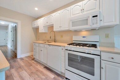 1524 Cambridge St unit 4, Cambridge, MA 02139 - photo 2