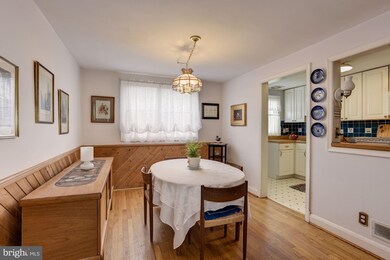 1118 Halstead Rd, Parkville, MD 21234 - photo 5