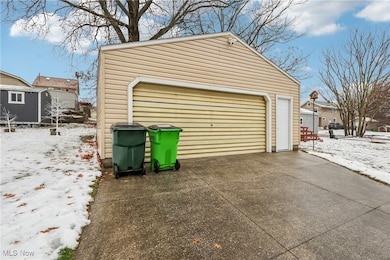 79 20th St SW, Barberton, OH 44203 - photo 3