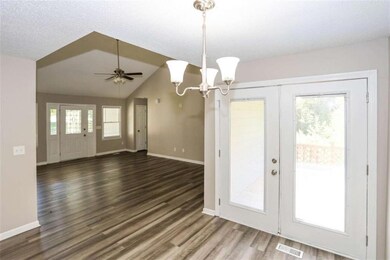 121 Wilson Cir, Carrollton, GA 30117 - photo 5