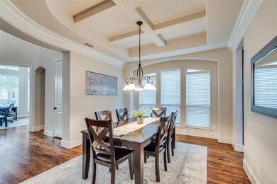 Beautiful Dining Room that is connected to the kit