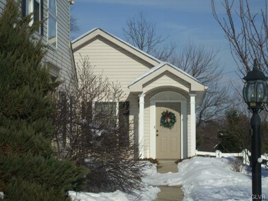 2139 Rolling Meadow Dr, Macungie, PA 18062 - photo 3