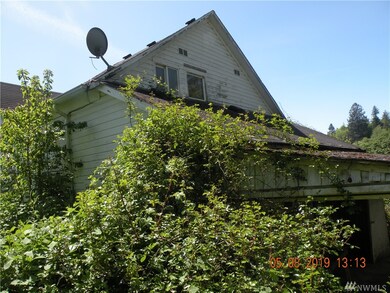 81 Monohon Landing Rd, Raymond, WA 98577 - photo 3