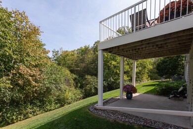 956 Aurora Cir, Red Wing, MN 55066 - photo 4