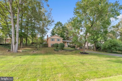 2124 Edgewater Pkwy, Silver Spring, MD 20903 - photo 2