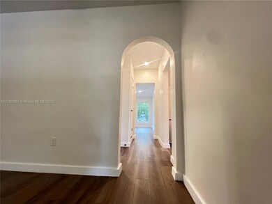 315 NE 110th St unit 2, Miami, FL 33161 - photo 7