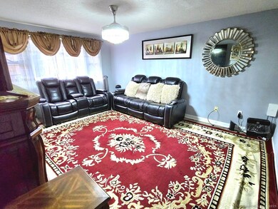 24 Acorn St unit 2, New Britain, CT 06051 - photo 5