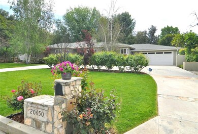 20650 De la Guerra St, Woodland Hills, CA 91364 - photo 2