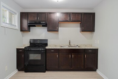 404 Kelton Ave, Columbus, OH 43205 - photo 4