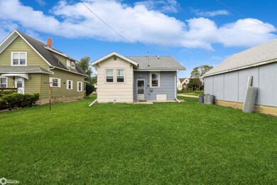 109 N 19th St, Marshalltown, IA 50158 - photo 6