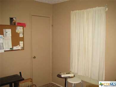 1908 Nevada St, San Marcos, TX 78666 - photo 2