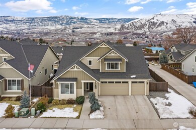 1748 S Blanchard Loop, East Wenatchee, WA 98802 - photo 4