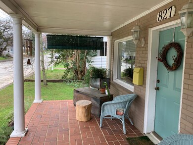 Nice Front  Porch
