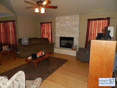 112 Dolly St, San Marcos, TX 78666 - photo 2