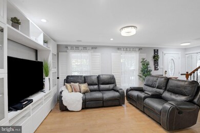 2501 Fraser Ct, Woodbridge, VA 22191 - photo 5