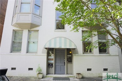 205 E Charlton St unit B, Savannah, GA 31401 - photo 2