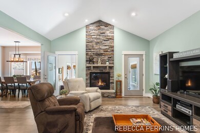 31-web-or-mls-162-s-160th-ave